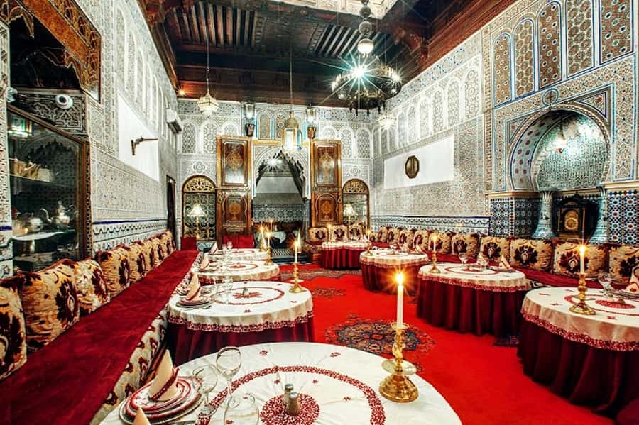 Marrakech: Dinner Show at Dar Essalam Restaurant - Seating and the best time to arrive