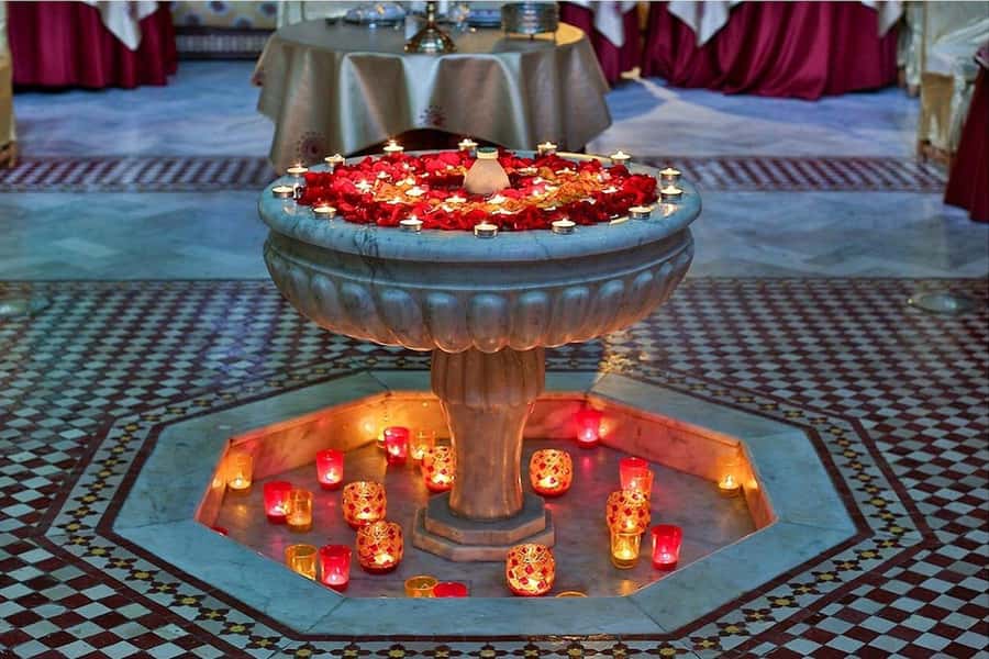Marrakech: Dinner Show at Dar Essalam Restaurant - How the three-hour evening unfolds