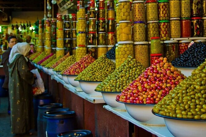 Marrakech: Guided City & Gardens Highlights Tour - Menara Garden: a short final garden visit