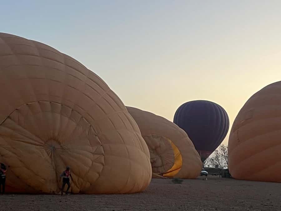Marrakech: Hot Air Balloon Flight with Breakfast - Watching the Balloon Come to Life