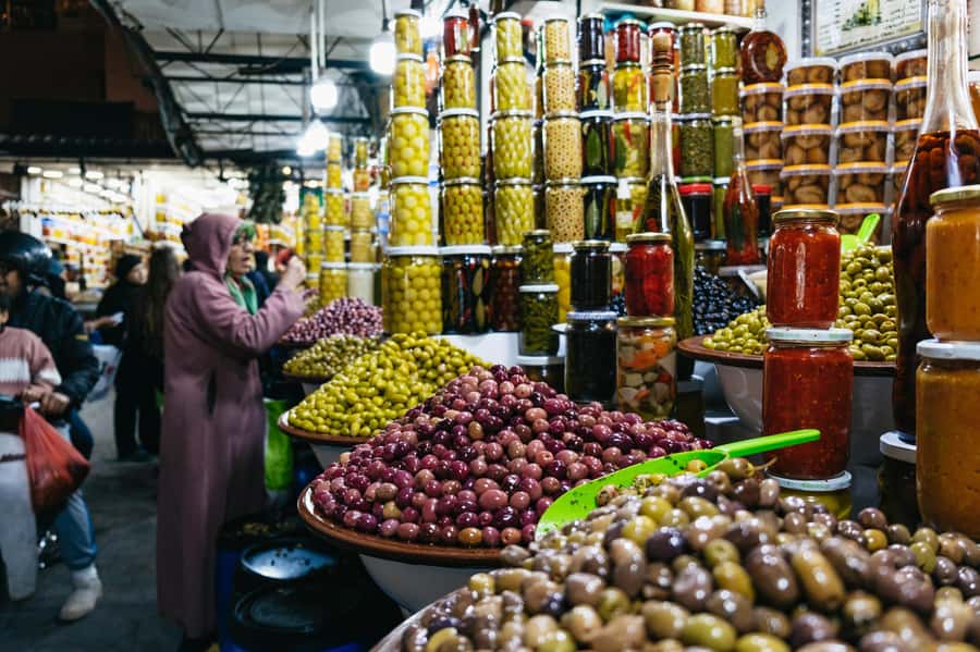 Marrakech: Medina by Night Walking Tour with Moroccan Tea - Key points to know before you book