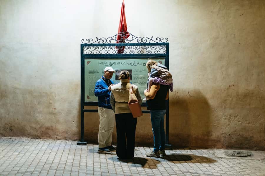 Marrakech: Medina by Night Walking Tour with Moroccan Tea - Practical details that affect your evening