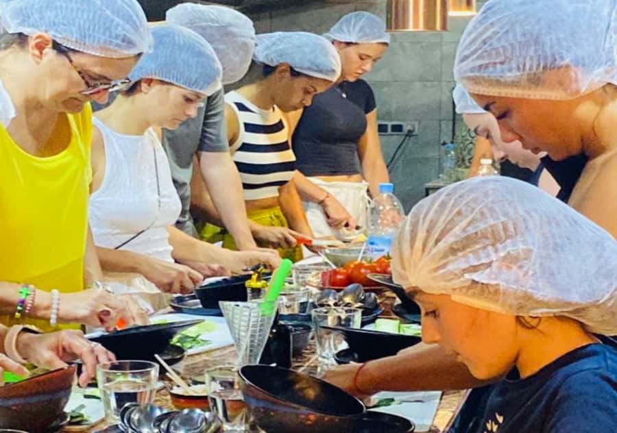 Marrakech: Moroccan Cooking Class with Pickup - Cooking Beside the Restaurant Chefs