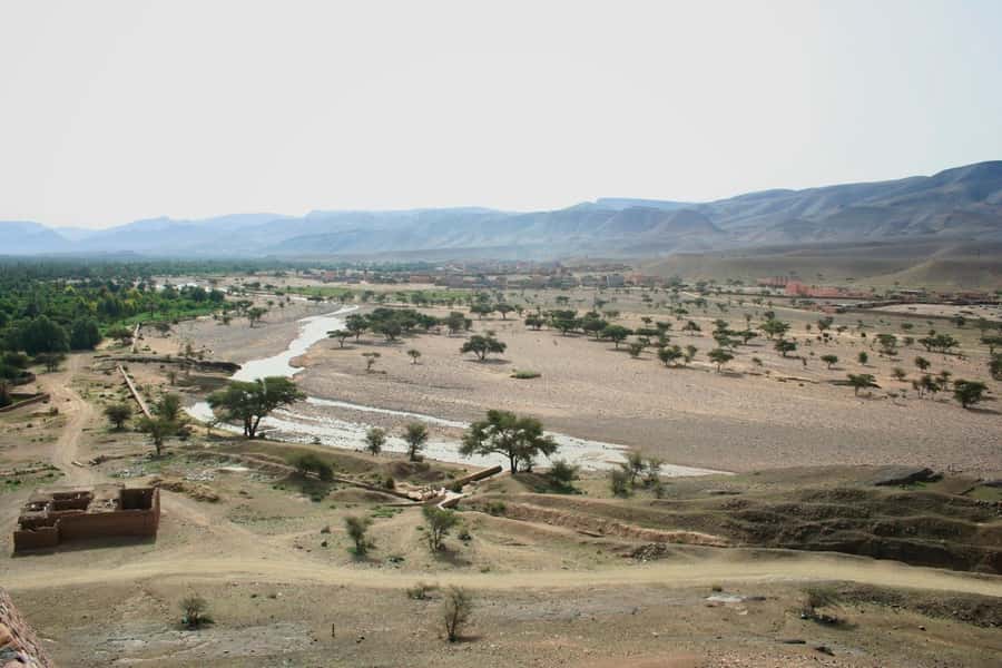 Marrakech/Ouarzazate: 2-Day Desert with Camel, 4x4 & Meals - A night in the camp