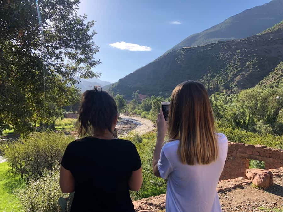 Marrakech: Ourika Valley & Atlas Mountains Half-Day Trip - Mountain views and roadside photo stops