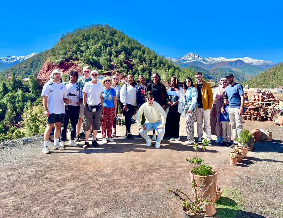Marrakech: Ourika Valley Waterfalls Hike & Traditional Lunch - A first stop for tea, crafts, and village life
