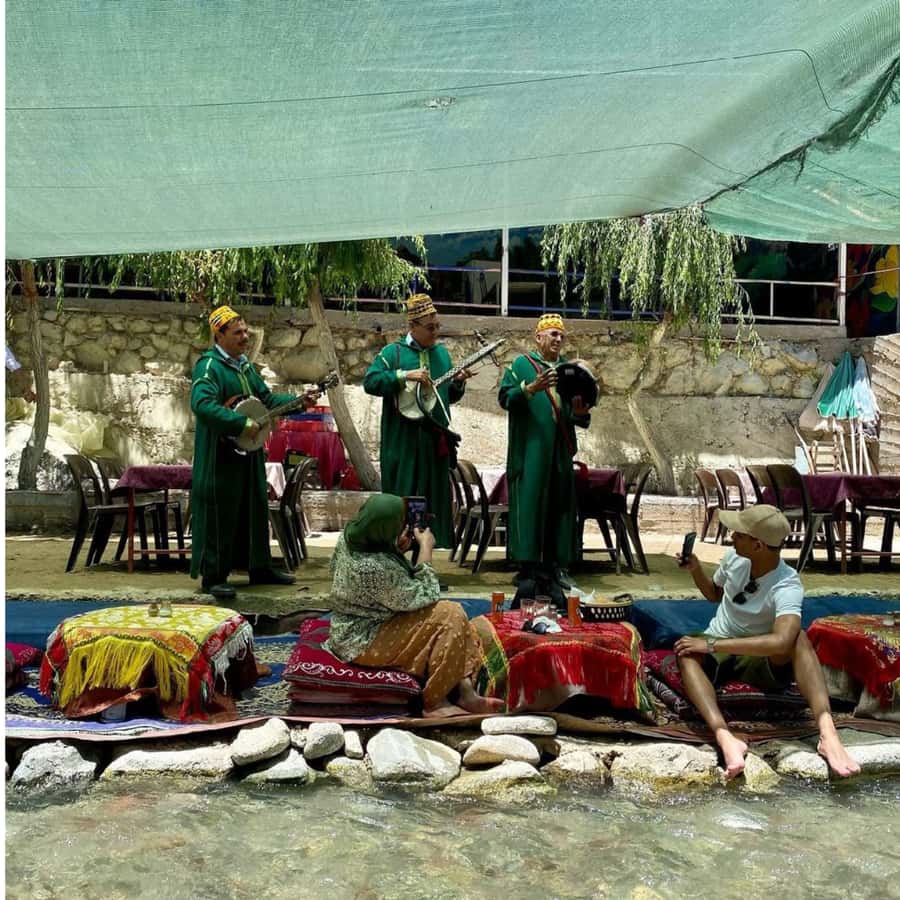 Marrakech: Ourika Valley, Waterfalls Private Trip with Lunch - Meeting Berber families and seeing a traditional home