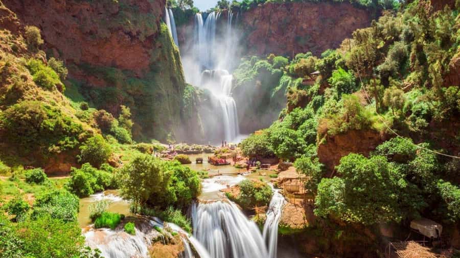 Marrakech: Ouzoud Waterfalls Guided Day Trip with Boat Ride - Tagine lunch above the falls