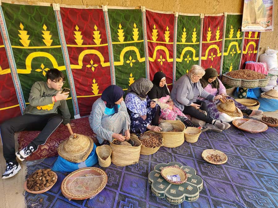 Marrakech: Ouzoud Waterfalls Trip, Guide & Boat + Lunch - Guides, families, and the human side of the day