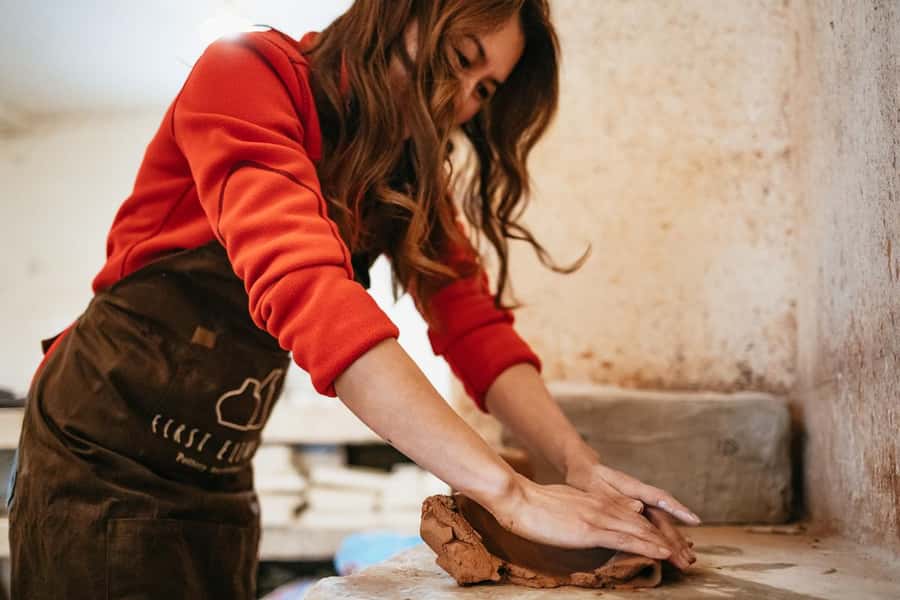 Marrakech: Pottery Workshop - Learning the molding technique