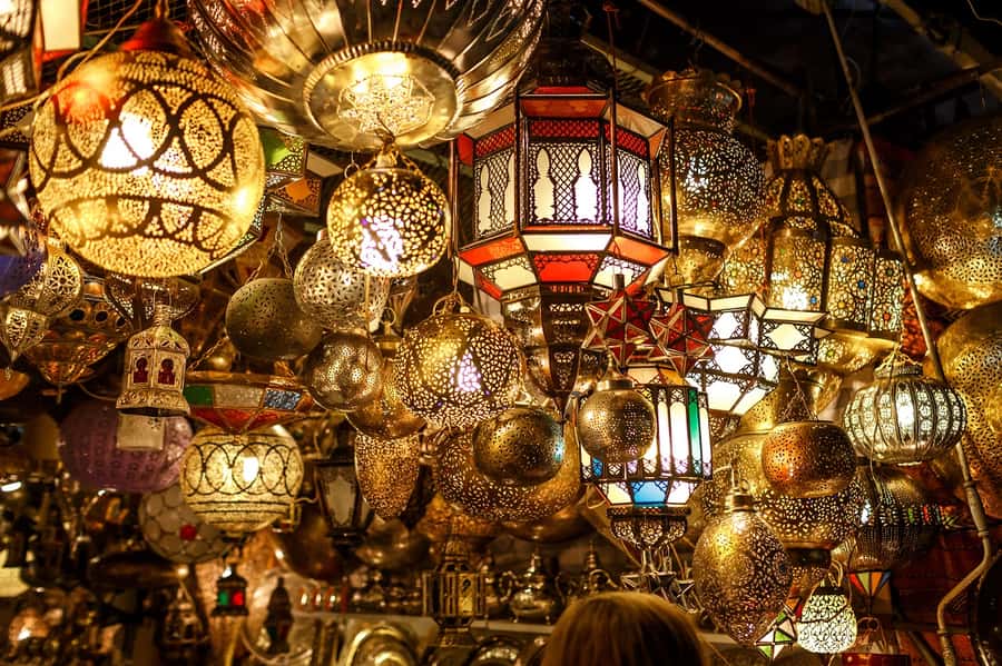Marrakech: Private Full-Day City Tour w/ Majorelle Garden - Finding your way through the Medina souks