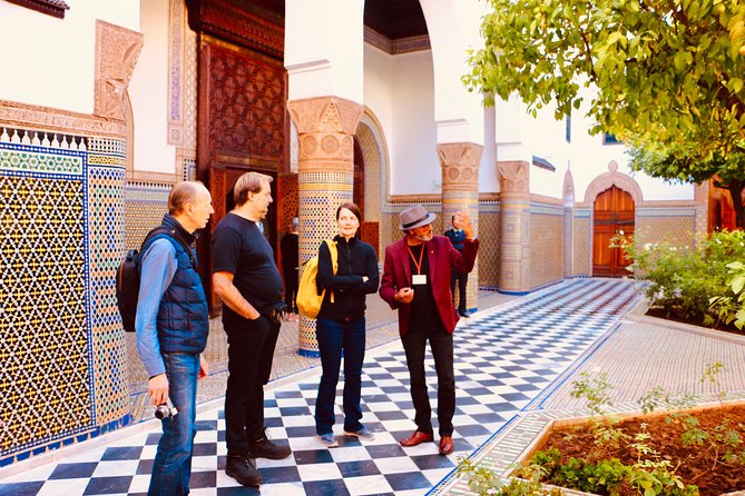 Marrakech Private Full-Day Walking Tour with Hotel Pickup and Drop-Off - Saadian Tombs and a short Koutoubia stop