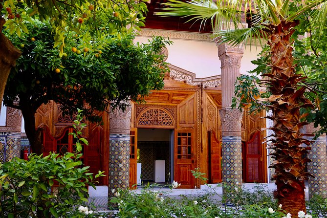 Marrakech Private Half-Day Walking Tour - The Saadian Tombs in a short visit