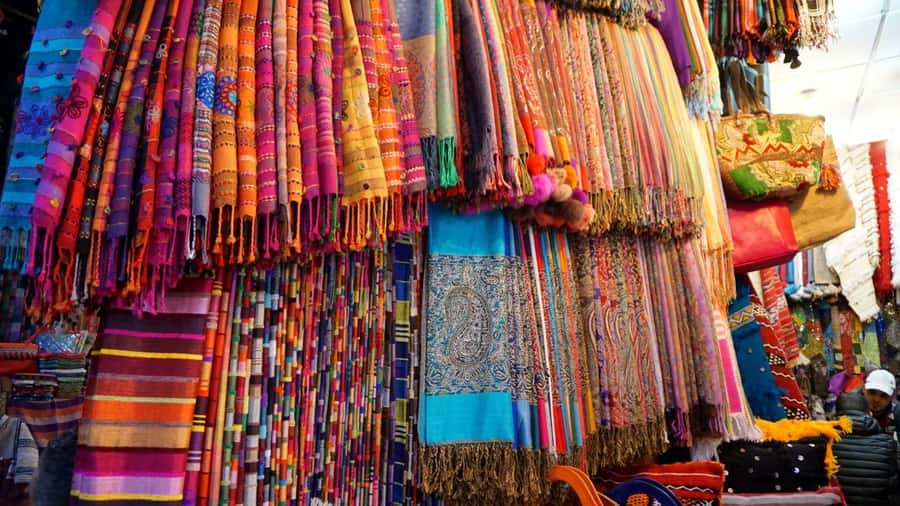 Marrakech Private Medina Tour: Bahia Palace & Ben Youssef - What the private format adds