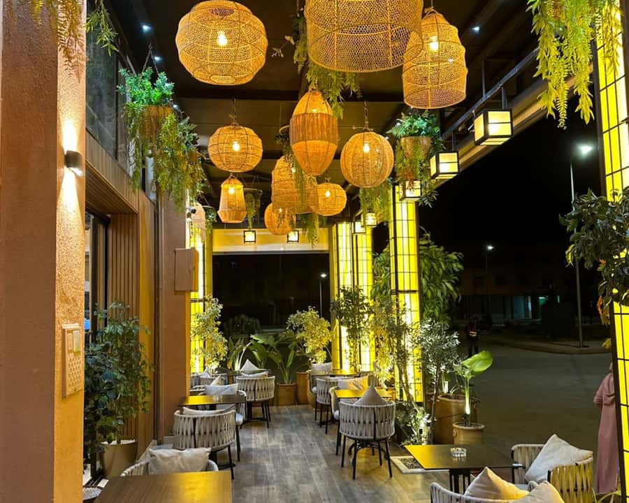 Marrakech: Restaurant Dinner Experience with Hotel Pickup - Arriving at Restaurant Chouf L’Or
