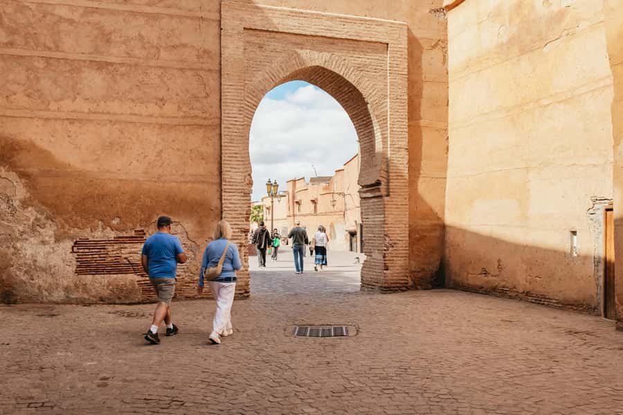 Marrakech: Saadian Tombs & Bahia Palace, Medina Guided Tour - Bahia Palace’s Courtyards, Ceilings, and Gardens