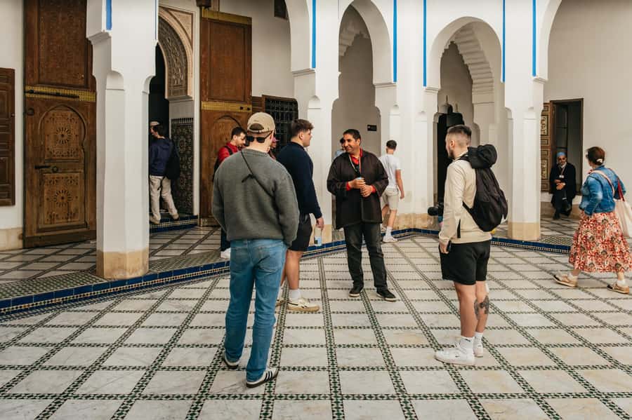 Marrakech: Saadian Tombs & Bahia Palace, Medina Guided Tour - What the Guides Add to the Experience