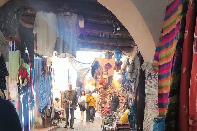 Marrakech : Shopping Tour in the Souks - Ismail’s guiding style and the value of local help