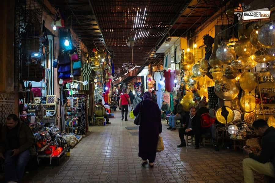 Marrakech: Souk by Night Medina Guided Walking Tour. - Koutoubia Mosque and the Last Thirty Minutes