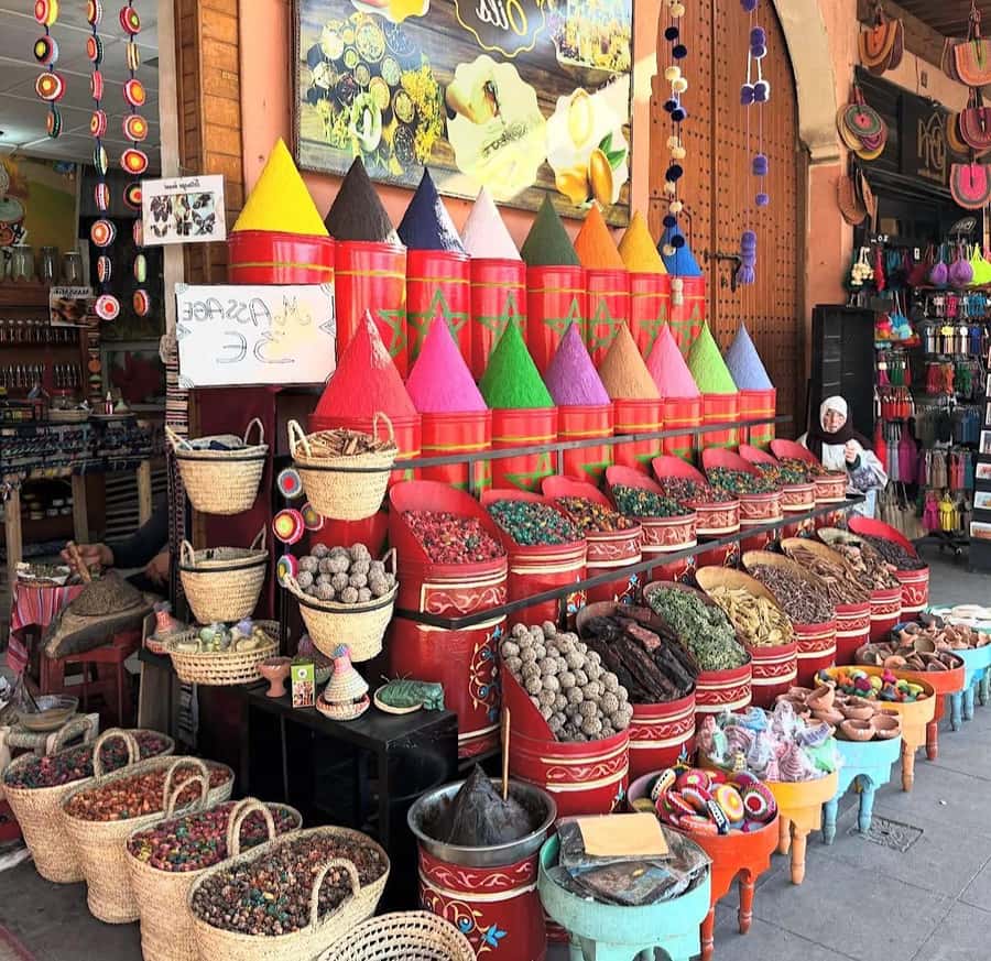 Marrakech: Souk Tour & Berber Hammam with Massage - What to bring and how to prepare
