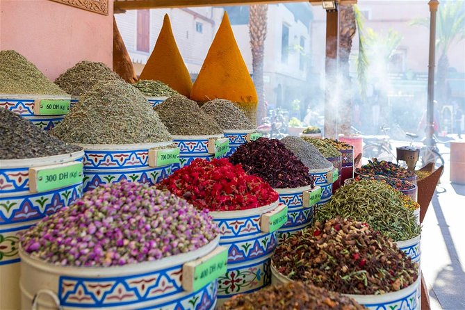Marrakech: Street Food Tour by Night - Tangia, kofte, salads, and the final rooftop meal