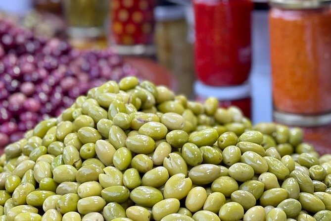 Marrakech: Street Food Tour by Night - Shared group or private tour?