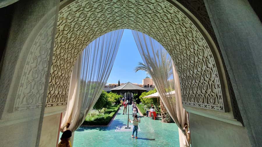 Marrakech: Tailor-Made City Tour With Your Own Private Guide - Why a private Medina tour helps