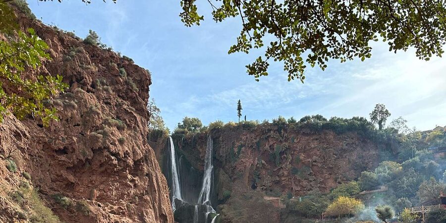 Marrakech to Ouzoud waterfalls day tour - Guide & boat ride - The boat ride beneath the falls