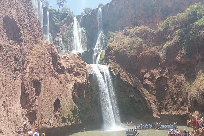 Marrakech to Ouzoud Waterfalls Day Tour - A short stop at Tamellalt