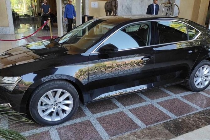 Marrakech : Transfer from/to the airport in Lux - Driver service and communication