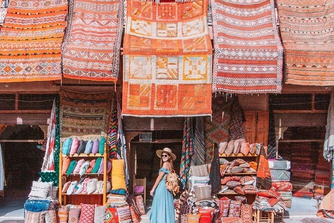 Marrakesh: Agafay Desert Sunset, Camel Ride, Dinner and Show - Berber and Arabic music after dark