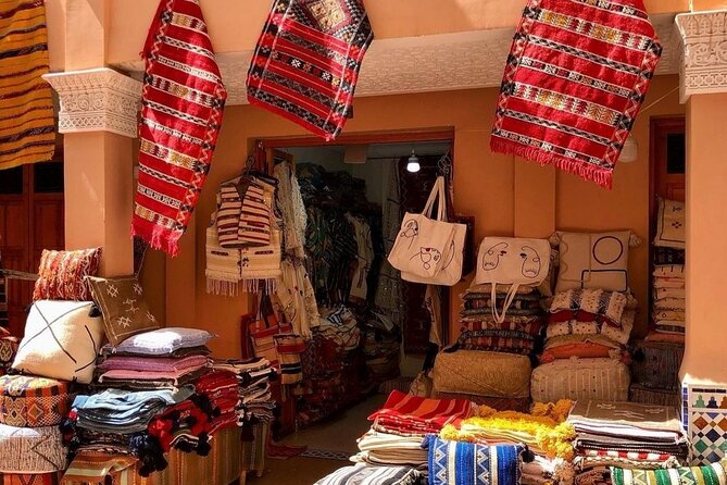 Marrakesh: Agafay Desert Sunset, Camel Ride, Dinner and Show - What the group size means