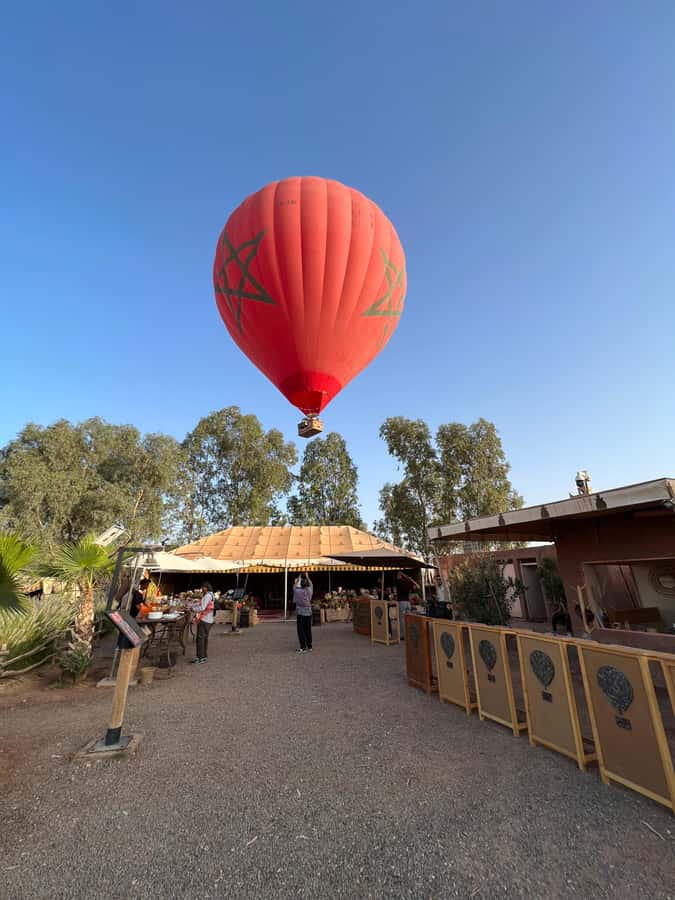 Marrakesh: Early Morning 40-Minute Balloon Flight - Boarding the balloon or joining the chase team