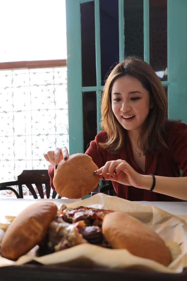 Marrakesh: Guided Street Food Tasting by Locals - Tagine, Tangia, Kofte, and Méchoui
