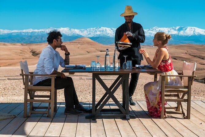 Marrakesh: Sunset Dinner in Agafay Desert with Show & Transfers - Sunset over the stone desert