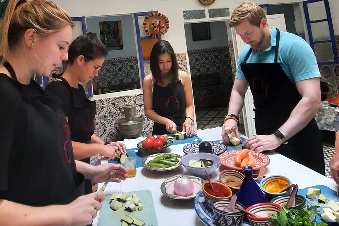 Moroccan Cooking Class & Marrakech Market Visit with Chef Khmisa - What the group format means for you