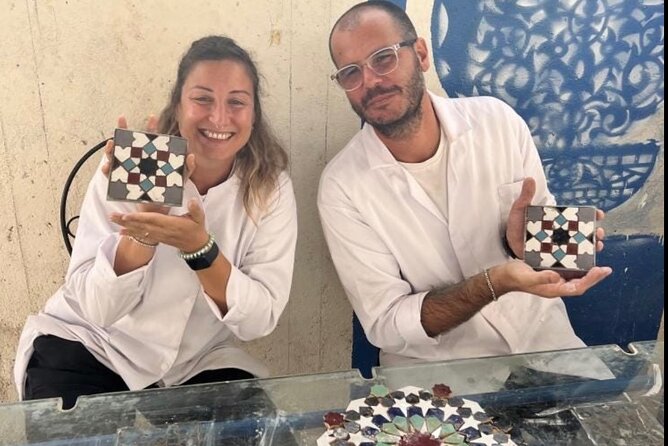 Mosaic workshop in Marrakech - Pickup from your accommodation in Marrakech