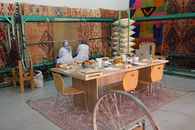 Myrugy-Small Group Rug Making Workshop in Marrakech with Licensed - Choosing a pattern and learning the basic technique