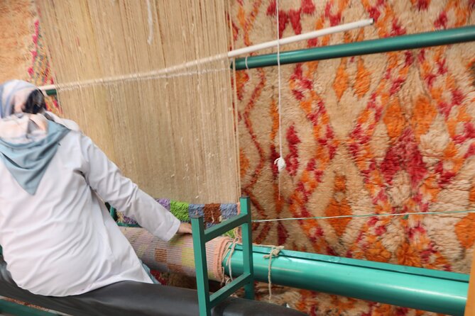 Myrugy-Small Group Rug Making Workshop in Marrakech with Licensed - Meeting local artisans at the training center