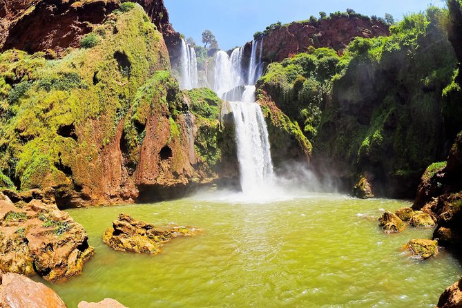 Ouzoud Waterfalls Guided Day Trip from Marrakech - All inclusive - - The 90-minute walk to the Ouzoud Falls