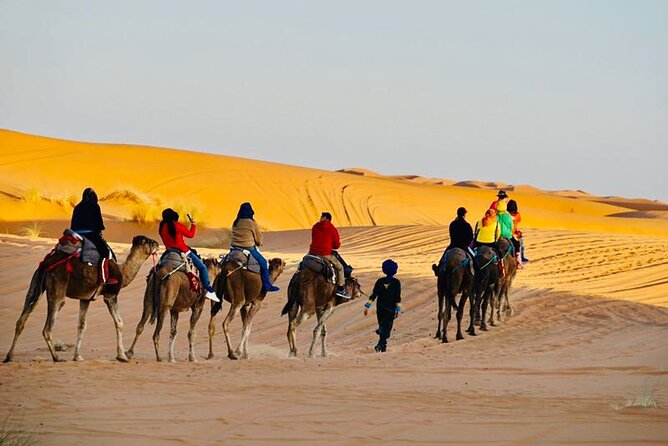 Overnight Camping in Merzouga Desert - Music by the fire and the value of staying overnight