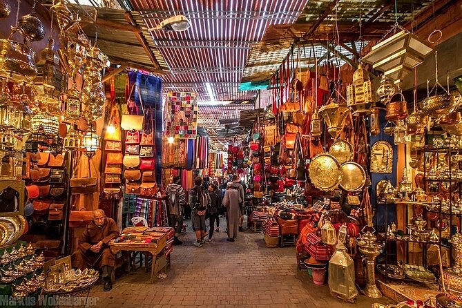 Private Fez Medina Guided Walking Tour - Why a private guide helps in Fez Medina