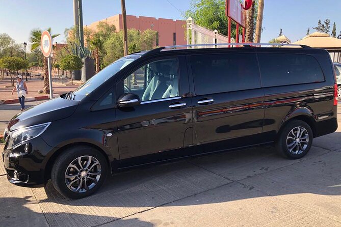 Private Transfer - Marrakech Menara airport (RAK) - The 15-minute ride into Marrakech