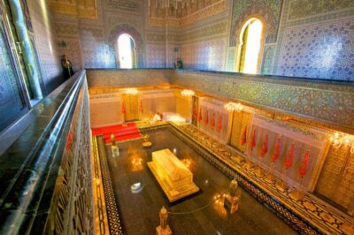 Guided City Tour with Mausoleum Mohammed V Visit