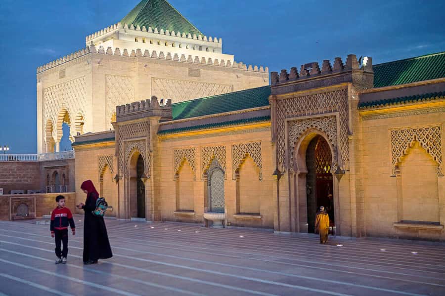 Rabat: Night Tour with traditional Moroccan Dinner - What the $116 price really buys you