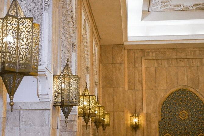Skip the line Hassan 2 mosque Premium Tour entry ticket included - Meeting the Tour Team on Rue de Tiznit