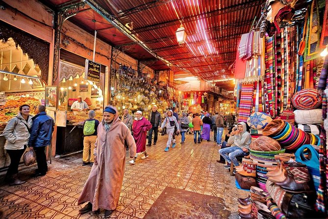 Souks Shopping Tours - Meeting artisans behind the goods