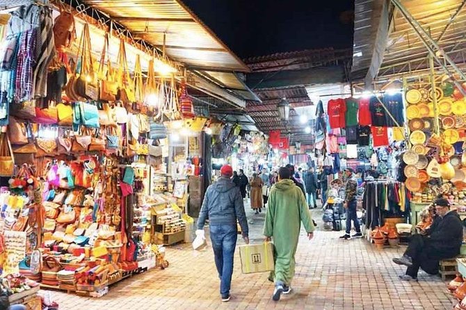 Souks Shopping Tours - Entering Souq Semmarine