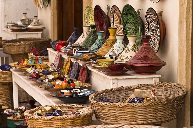 Traditional Souks Shopping Private Tour in Casablanca - Shopping for crafts, spices, fabrics, and rugs
